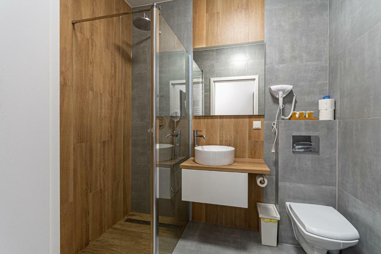 Apartament Odratower Breslavia Esterno foto